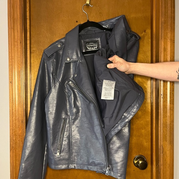 Levi’s Blue/Gray FAUX Leather Jacket - Picture 4 of 8